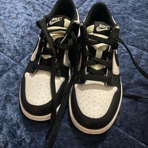 Nike dunks size 3y never worn